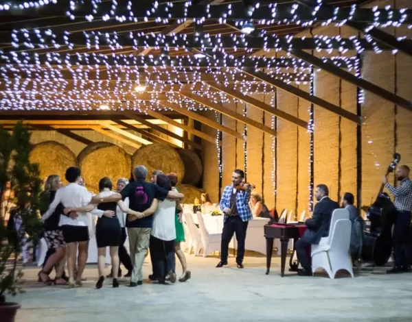 Széppatak Farm esküvői helyszín komplett esküvőszervezéssel, ahol a násznép biztosan jól érzi magát.